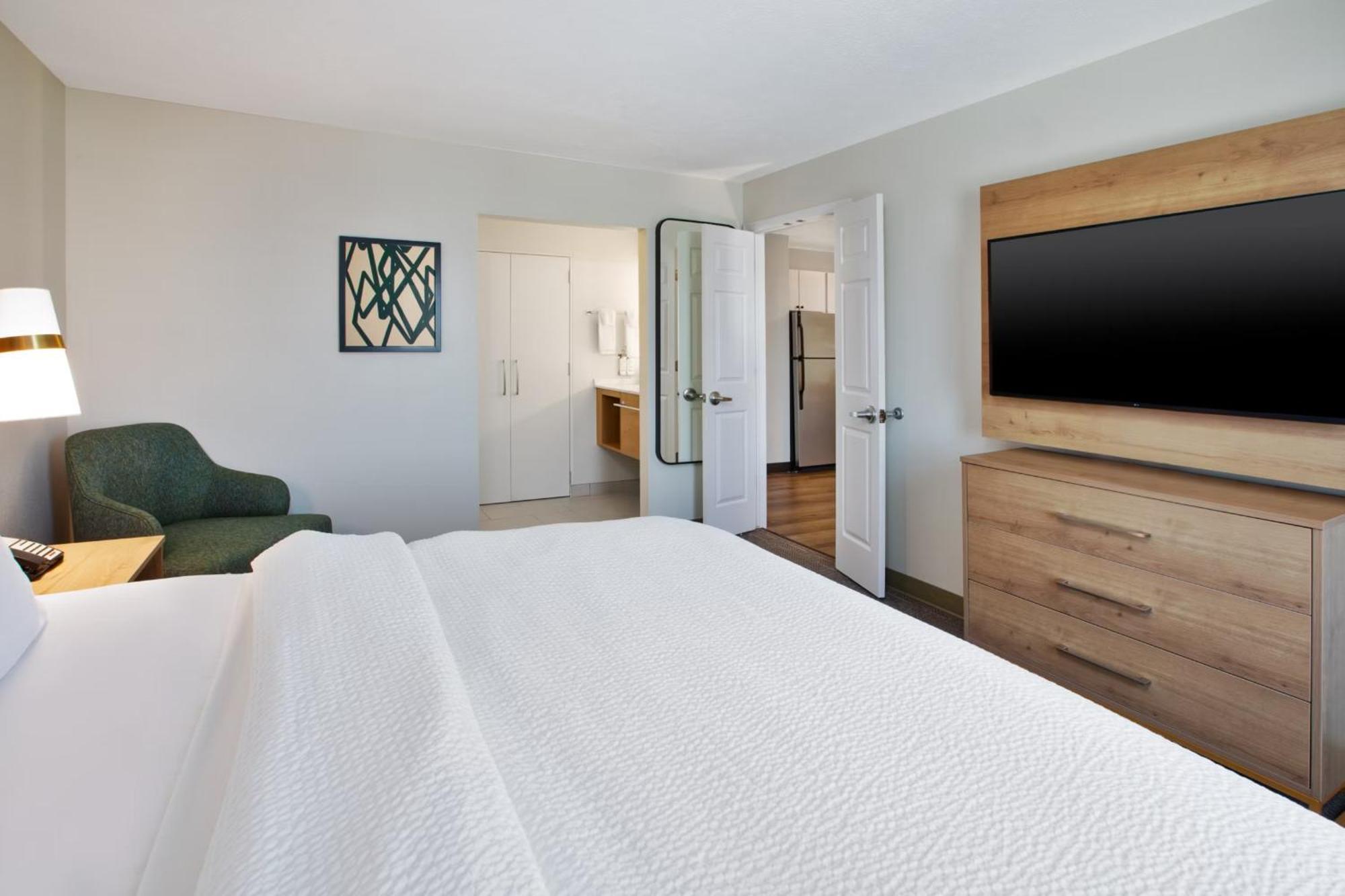 Staybridge Suites Omaha 80Th And Dodge By Ihg Exterior foto
