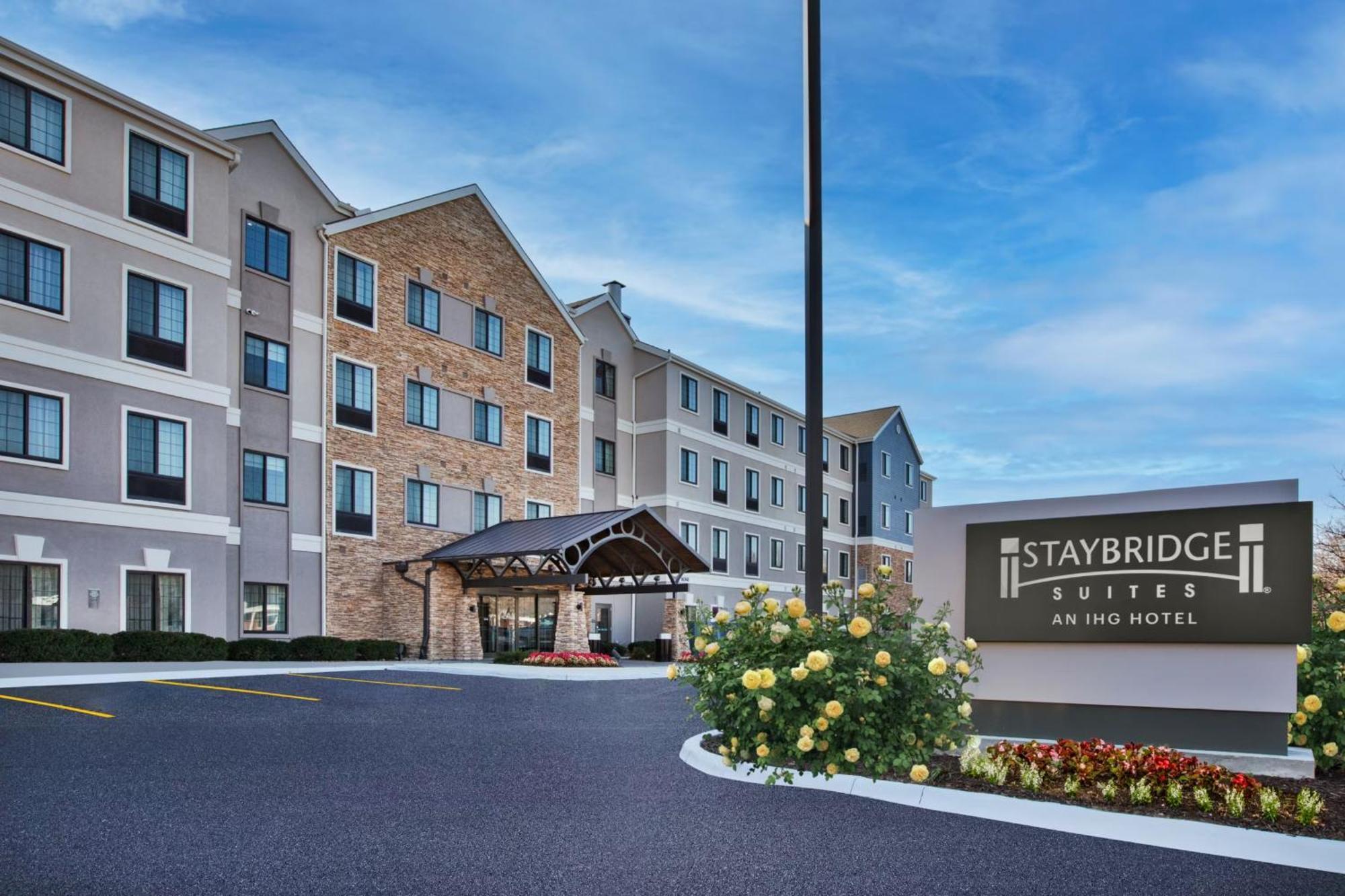 Staybridge Suites Omaha 80Th And Dodge By Ihg Exterior foto