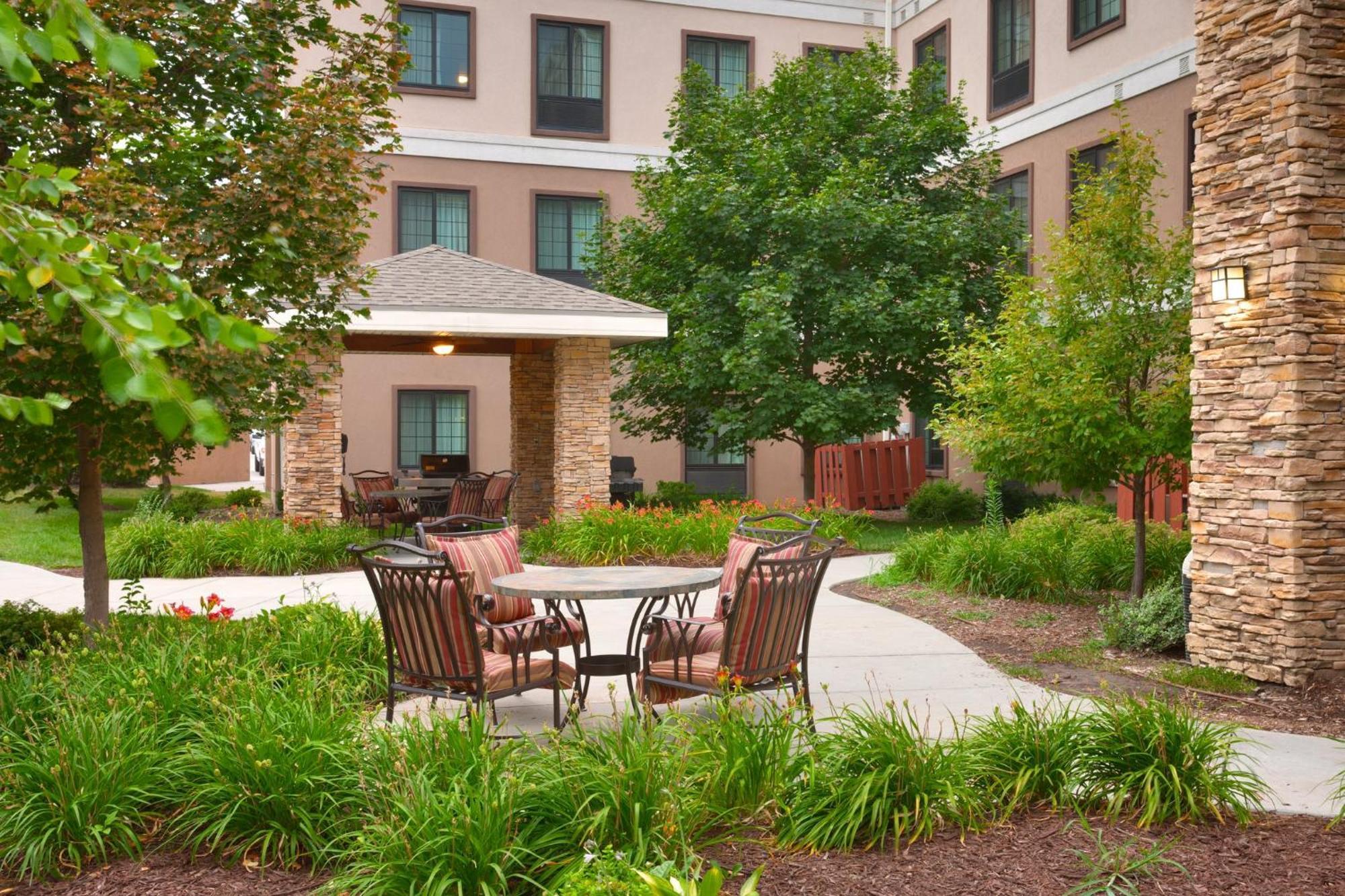 Staybridge Suites Omaha 80Th And Dodge By Ihg Exterior foto